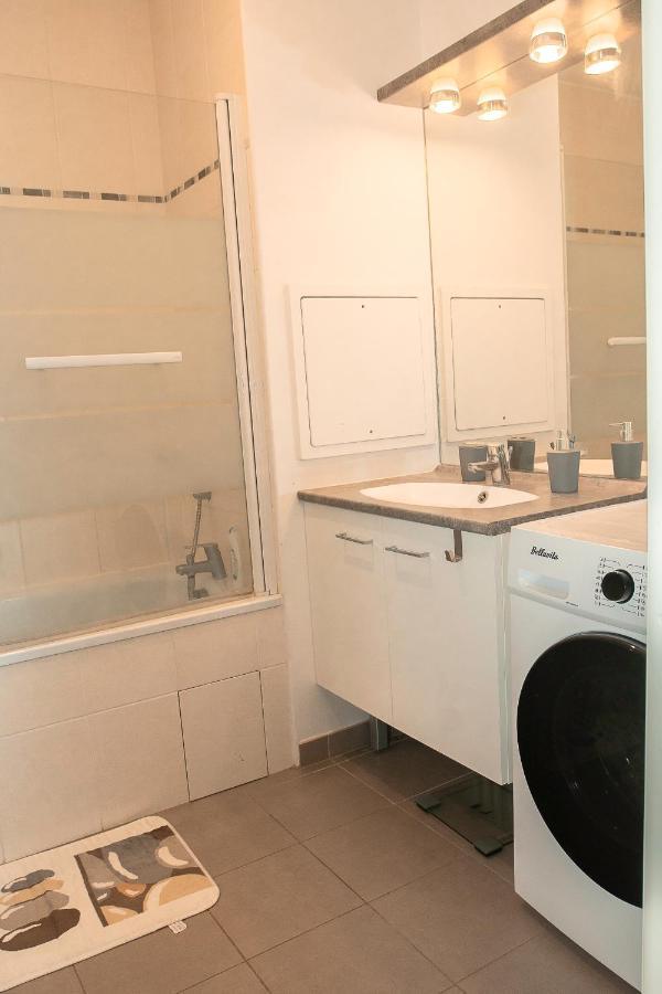 T3 Bord De Seine,Proche Centre Ville,Parking Prive Mantes-la-Jolie ภายนอก รูปภาพ